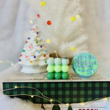 Holiday Lavender Ombre Green Bubble Candle with Cake Bar
