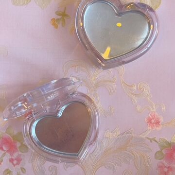 A La Carte: Dewy Balm (Large Heart Palette)