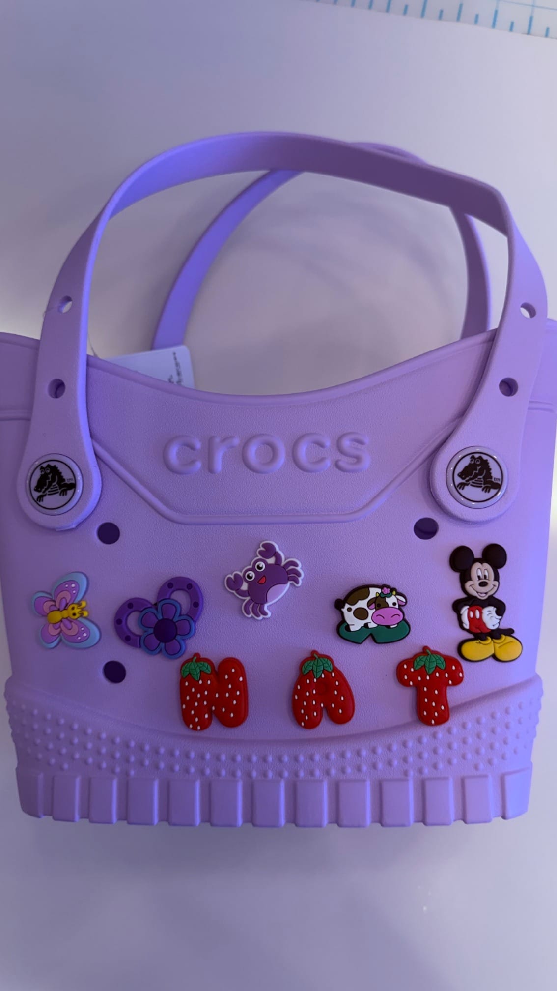 9 16 Crocs1