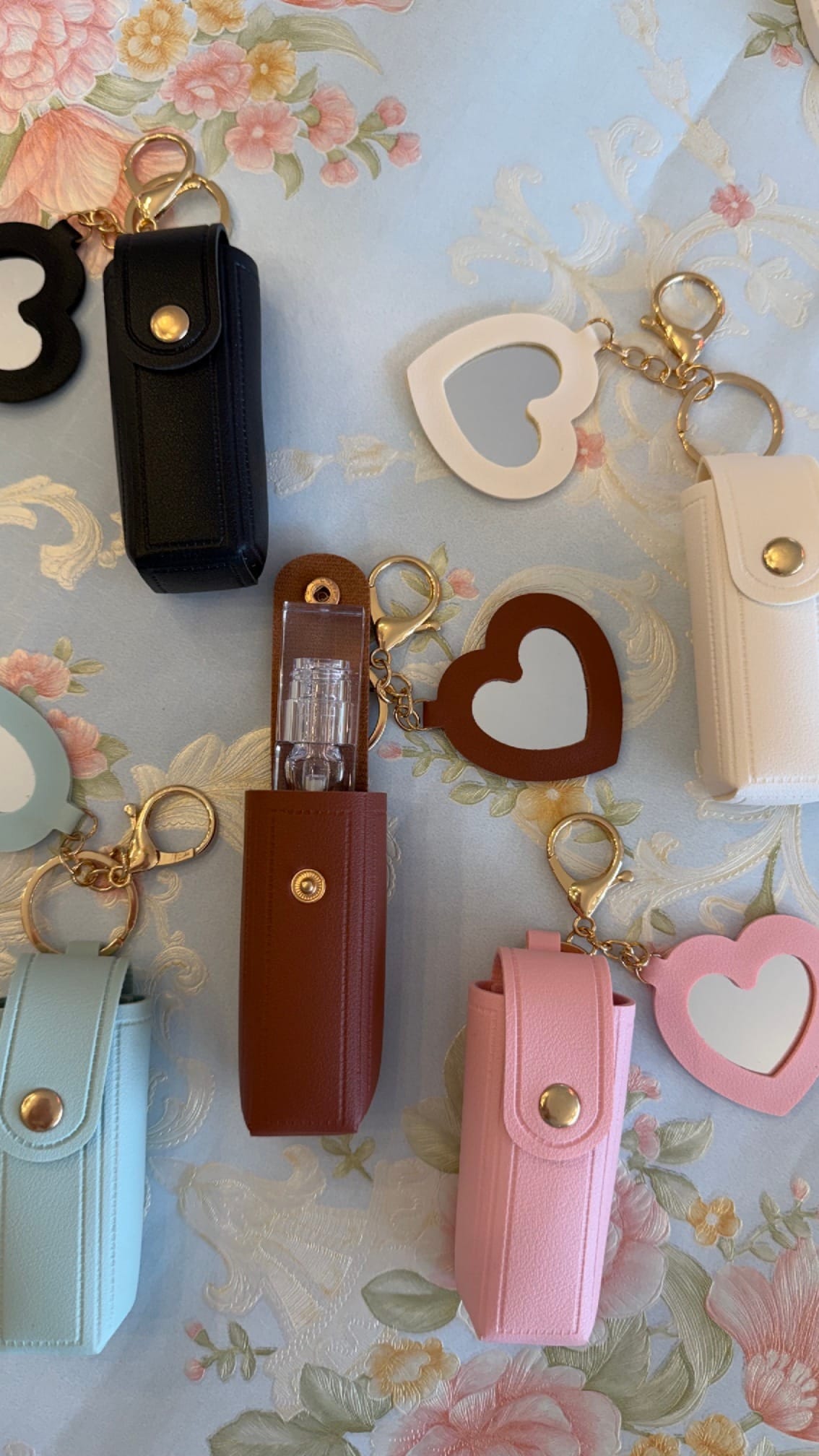 9 16 Lip Oil Holder