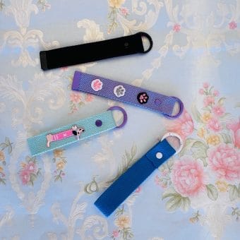 A La Carte: DIY Canvas Patch Keychain / Bag Charm