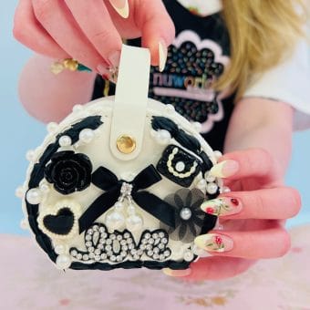 A La Carte: Jewelry Box with Snap Handle