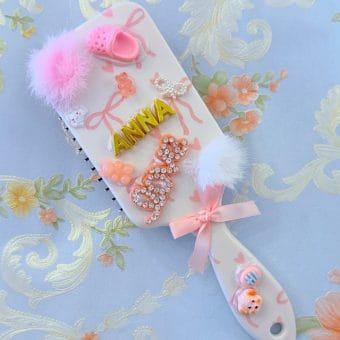 A La Carte: Large Hairbrush with Decoden