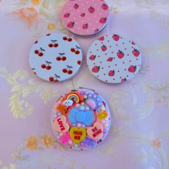 A La Carte: Compact Mirror with Decoden