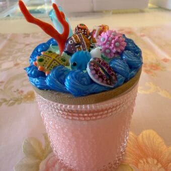 A La Carte: Scented Candle with Decoden + Glass Beads