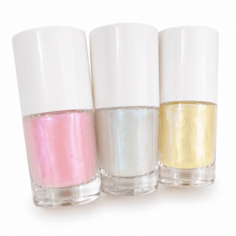 A La Carte: Classic Nail Polish